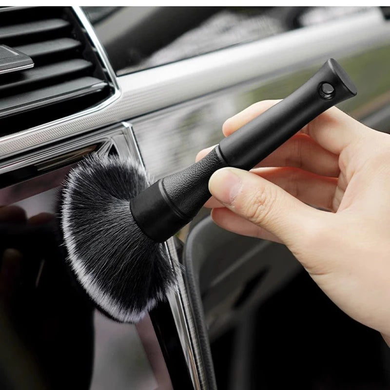 Ultra-Soft Car Detailing Brush - Synthetic Boars Hair